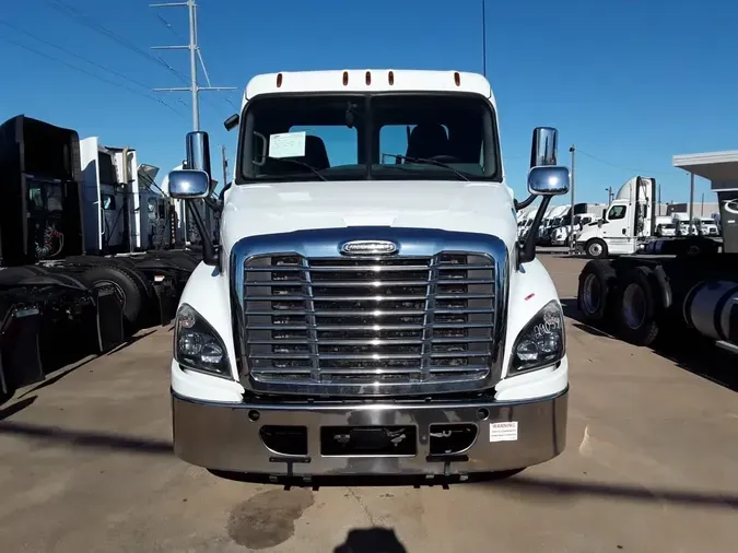 2020 FREIGHTLINER CASCADIA 125