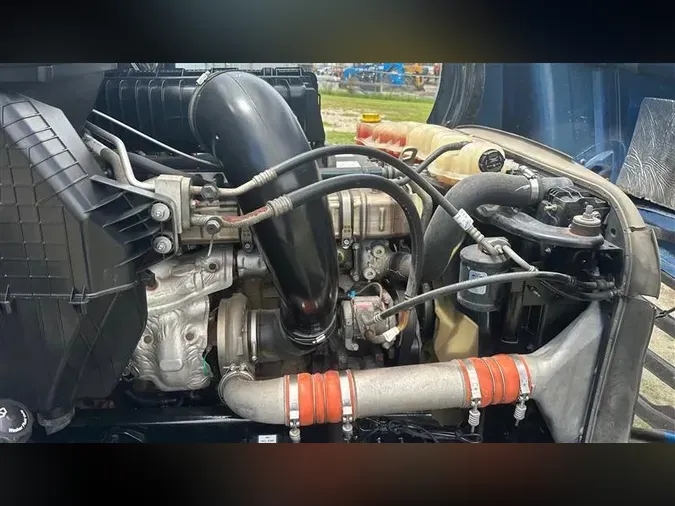 2019 FREIGHTLINER CA126
