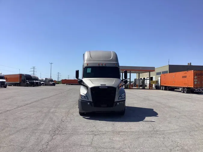 2022 Freightliner Cascadia 126752aade36ddac868e270b68eb0a90402