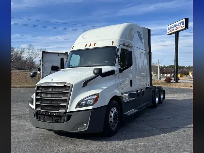 2020 FREIGHTLINER CASCADIA 126