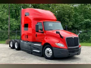2022 INT LT625 6x4