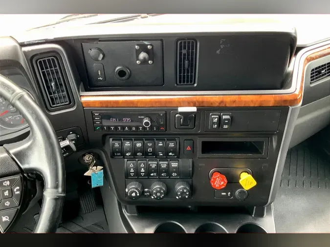 2021 INT LT625 6x4