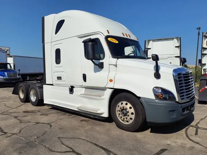 2019 FREIGHTLINER CASCADIA 125753aa066627e67a1789e1743c3172079