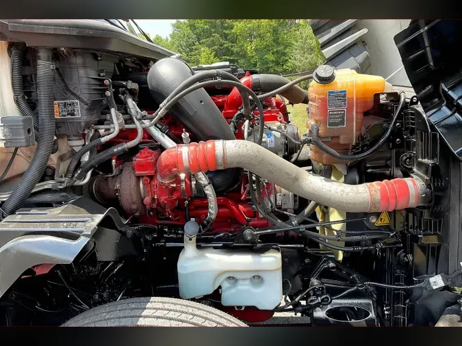 2022 INT LT625 6x4