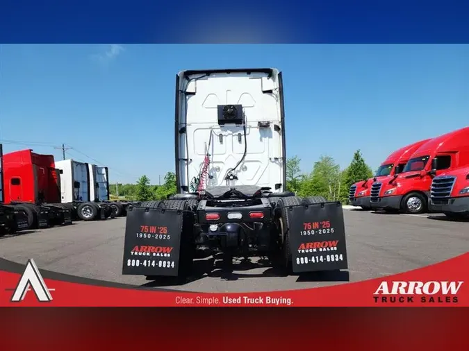 2020 FREIGHTLINER CA126
