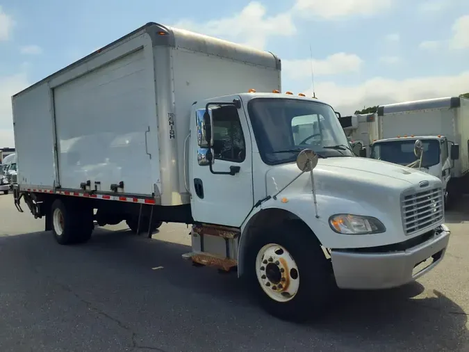 2019 FREIGHTLINER M2 106