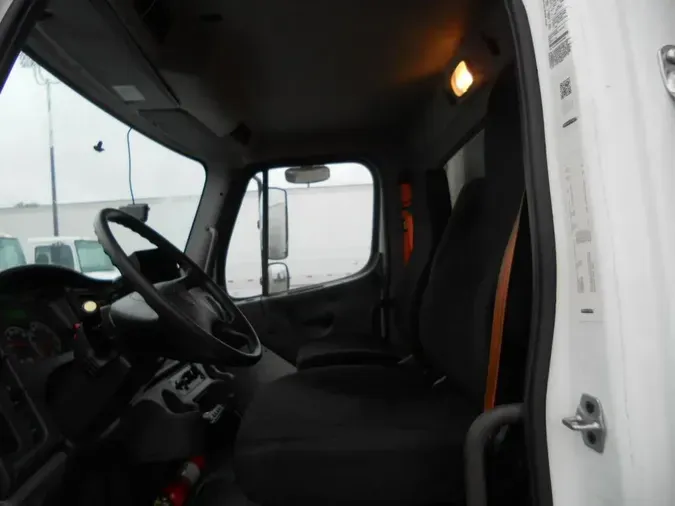 2019 Freightliner Business Class M2 106