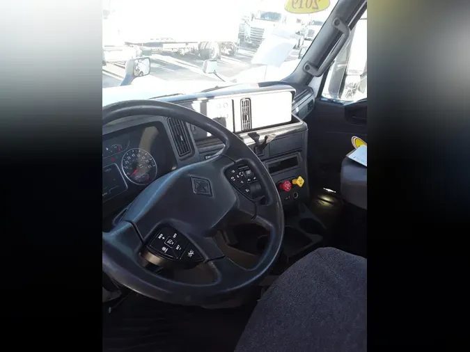 2019 NAVISTAR INTERNATIONAL LT625 DAYCAB T/A