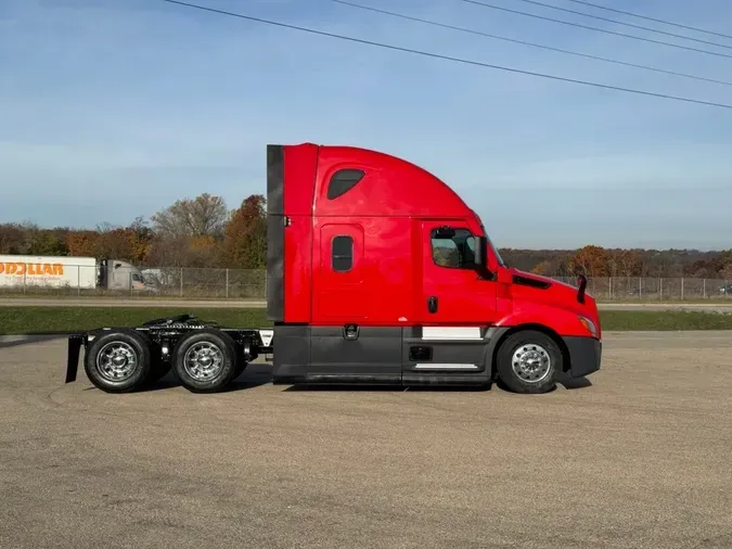 2022 FREIGHTLINER Cascadia 1267552f234106ff4069ea447a68b8197af