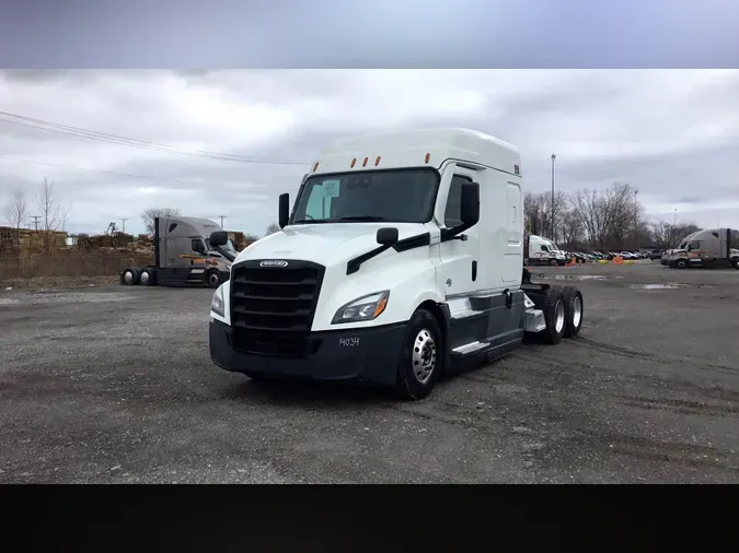 2022 Freightliner Cascadia 1267553b21577a3d9366d034a908cd58153