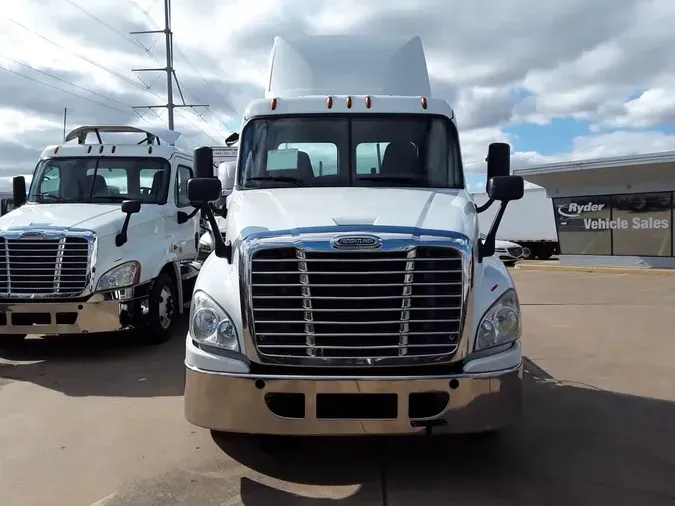 2019 FREIGHTLINER/MERCEDES CASCADIA 125