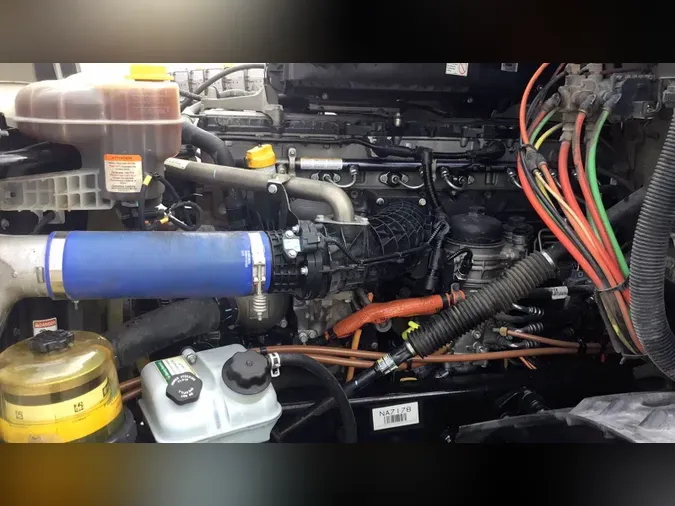 2022 Freightliner Cascadia 126