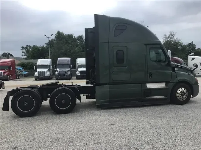 2021 FREIGHTLINER CA126