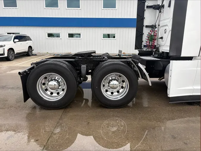 2024 Freightliner Cascadia 1267558b122cb02197de03f182b84e231ce