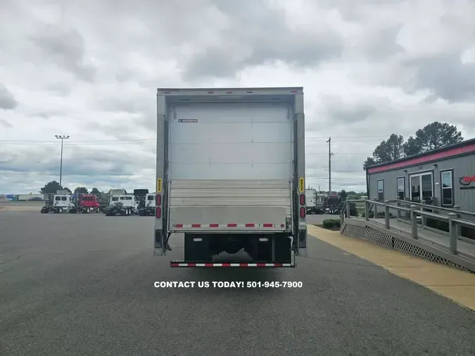 2019 FREIGHTLINER M2 106