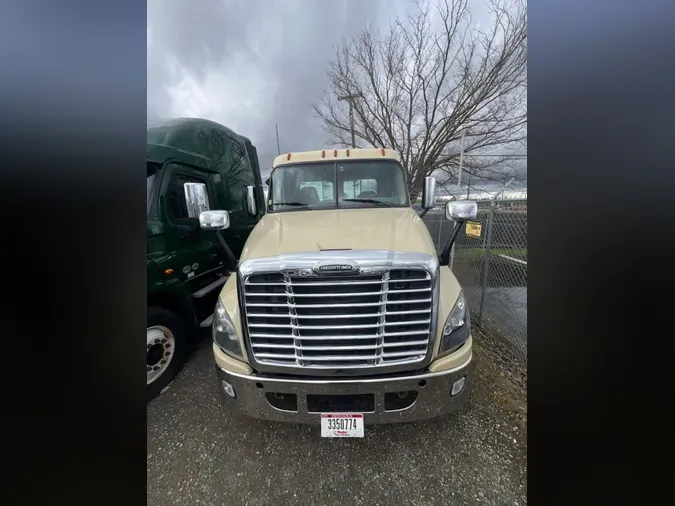 2016 FREIGHTLINER/MERCEDES CASCADIA 125755ad7e464e7411a6d70f5eb161de7fc