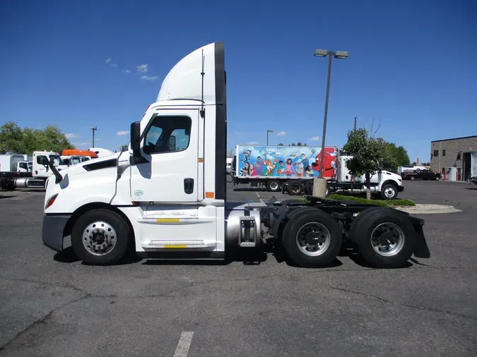 2022 FREIGHTLINER/MERCEDES NEW CASCADIA PX12664