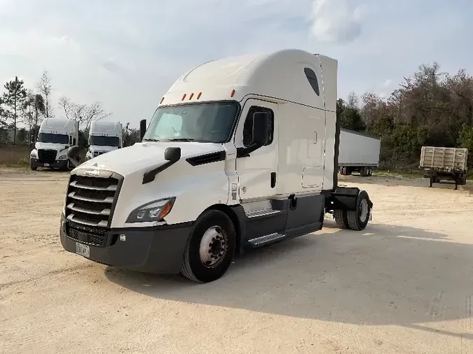 2020 Freightliner T12642ST