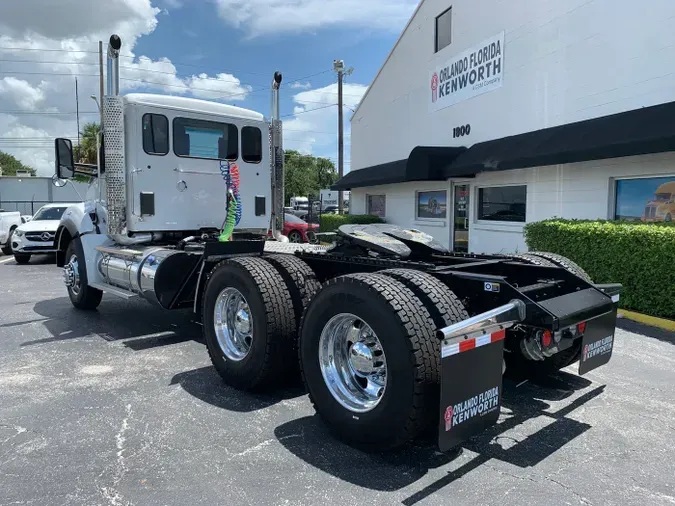 2026 Kenworth T880