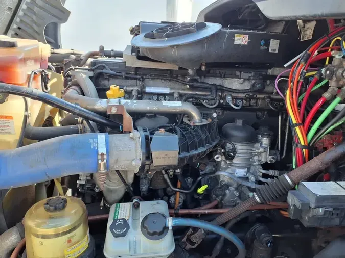 2020 FREIGHTLINER CASCADIA 125