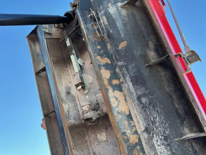 2018 Kenworth T37075616f855f9c5b27702216347e34f8a1