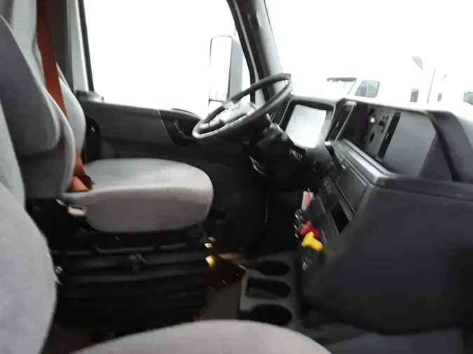 2019 NAVISTAR INTERNATIONAL LT625 DAYCAB T/A7562d628527cfca17ce4cba91c31d036