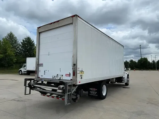 2018 Freightliner M2 106