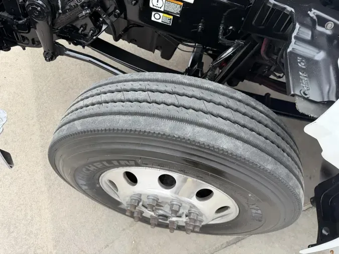 2023 Peterbilt 567