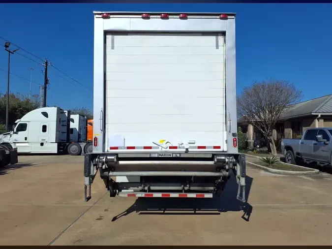 2019 FREIGHTLINER/MERCEDES M2 106