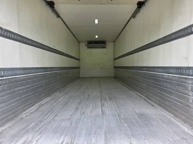 2019 FREIGHTLINER/MERCEDES M2 106