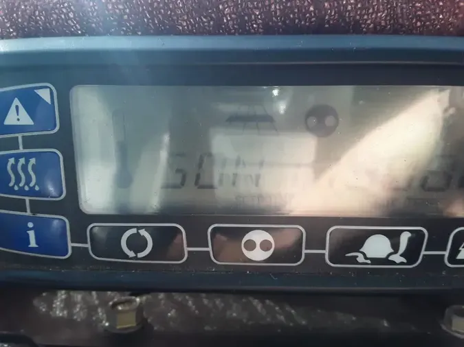 2019 HINO HINO 195