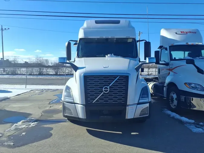 2020 VOLVO VNL64T-760