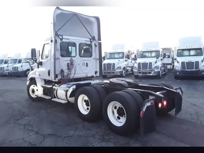 2018 FREIGHTLINER/MERCEDES CASCADIA 125