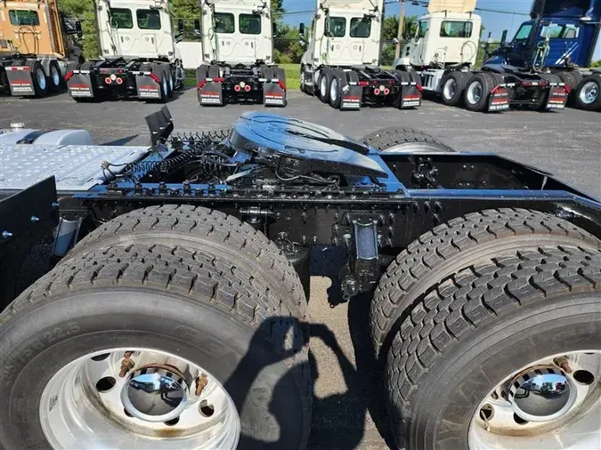 2021 MACK AN64T