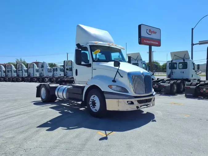 2019 NAVISTAR INTERNATIONAL RH613 DAYCAB S/A757704eda5d18c15f219a3585f926436