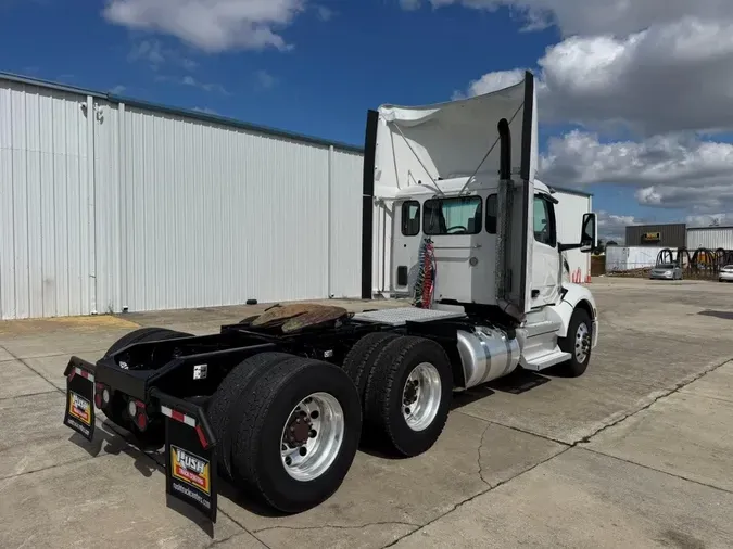 2022 Peterbilt 579757886f1099177b71739b16a745202b1