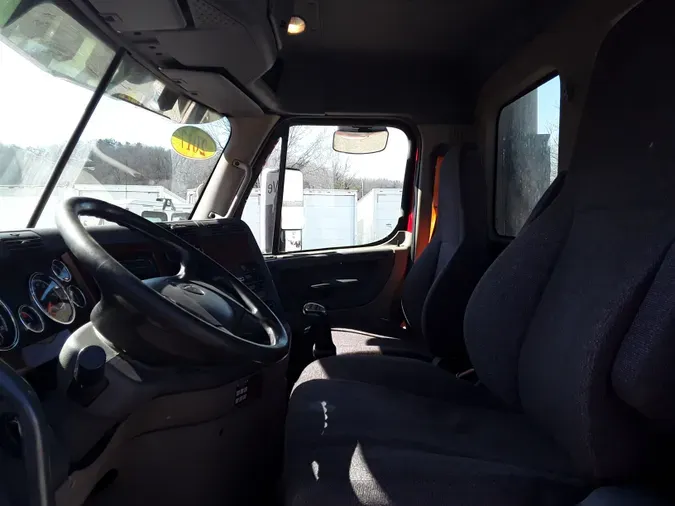 2017 FREIGHTLINER/MERCEDES CASCADIA 125