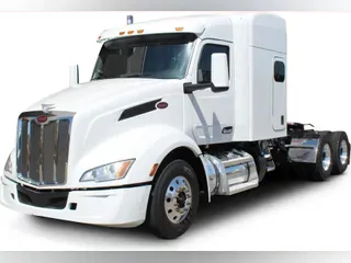 2023 Peterbilt 579