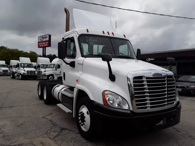 2017 FREIGHTLINER/MERCEDES CASCADIA 125