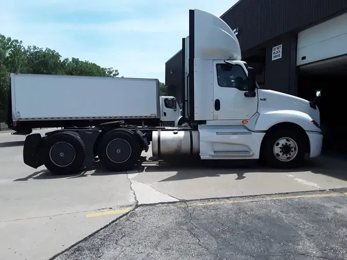 2022 NAVISTAR INTERNATIONAL LT625 DAYCAB T/A7580a96143d8b4f60857805cdb3de8ac