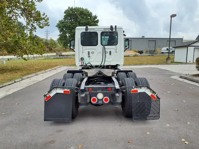 2018 FREIGHTLINER/MERCEDES CASCADIA 1257587591c25e9d1c3392a99f212d02acb