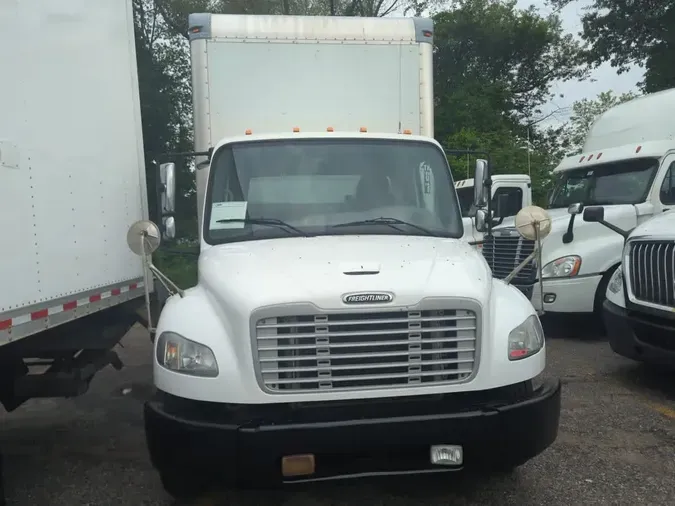 2018 FREIGHTLINER M2 106