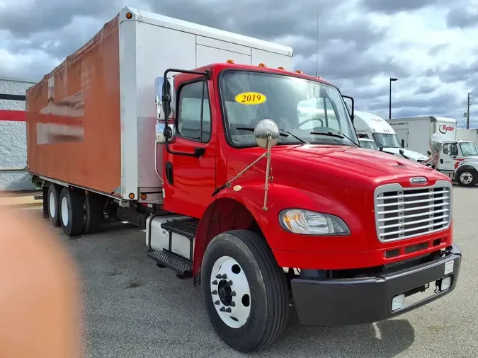 2019 FREIGHTLINER/MERCEDES M2 106758c7a85a232d985bd32616932423387
