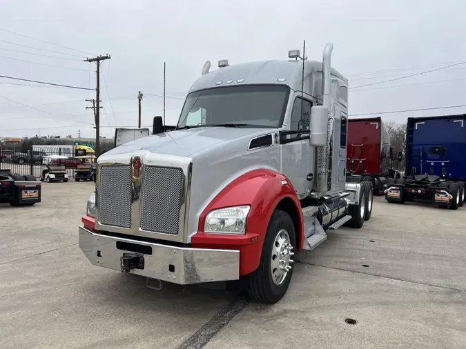 2019 Kenworth T880