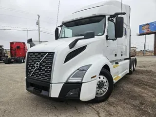 2021 VOLVO VNL64T740