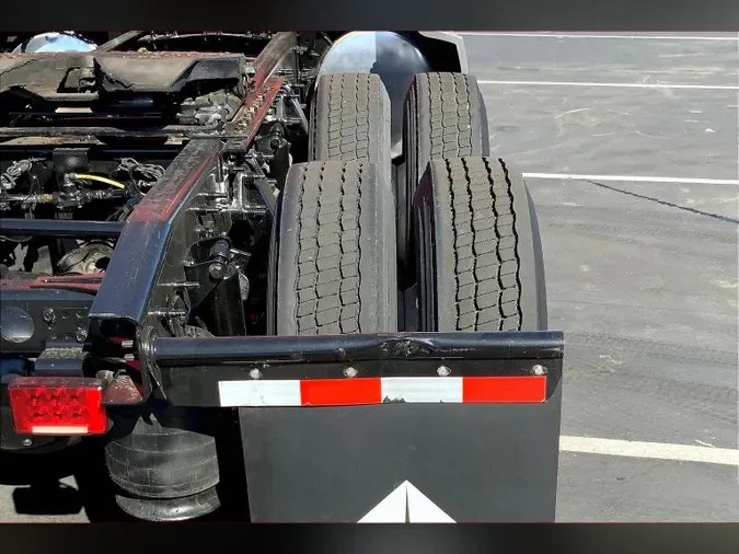 2023 INT LT625 6X4759097a370792afcd948ddba1823b614