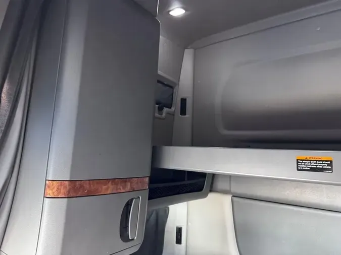 2022 International LT6257590d28b3b586020233ca20670170e8a