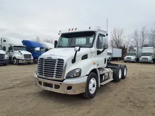 2018 FREIGHTLINER/MERCEDES CASCADIA 113