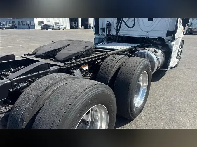 2016 FREIGHTLINER CASCADIA