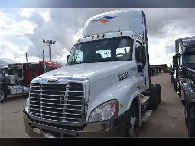 2015 FREIGHTLINER CASCADIA 125